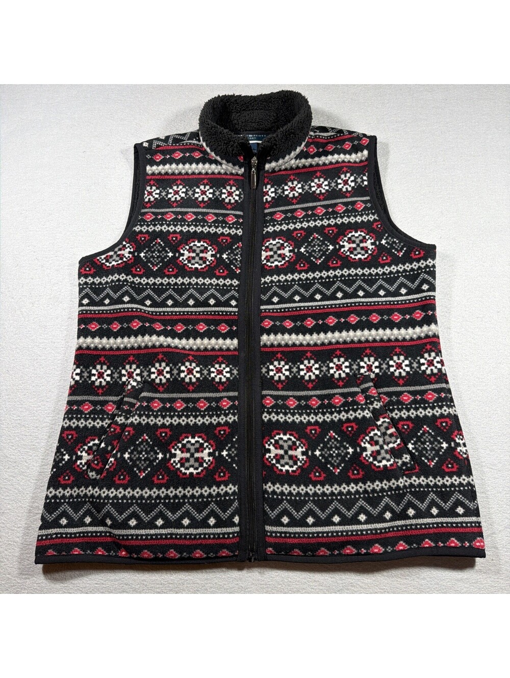 Karen Scott Sport Fair Isle Fleece Vest Black Red White Size M 0182